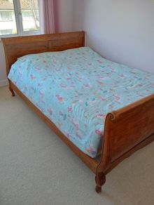 Mahogany King Size Sleigh Bed