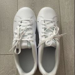 Size 5.5 Nike shoes (Women) brand new