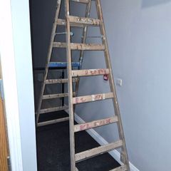 Wooden 8 foot ladder