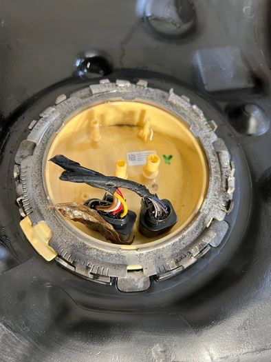Audi A6 C7 2.0 Diesel Pump Saloon Avant Fuel Tank Diesel 4g0201021cs