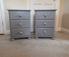 2 pine bedside lockers