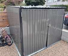 Metal Shed, 1 year old. Damaged by wind, for repair or scrap only
