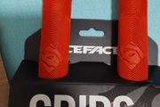 Bicycle parts  / handlebar grips