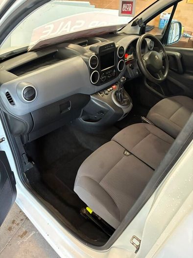 Ardara Autoparts Jobs: Peugeot Partner NEW CVRT 3 Seater