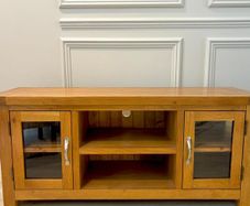 Solid Oak TV unit/Media stand