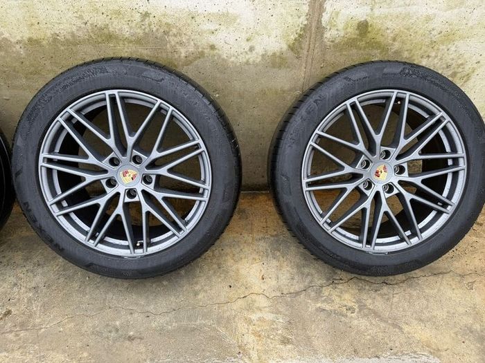 Porsche cayenne 21 rs spyder design wheels grey
