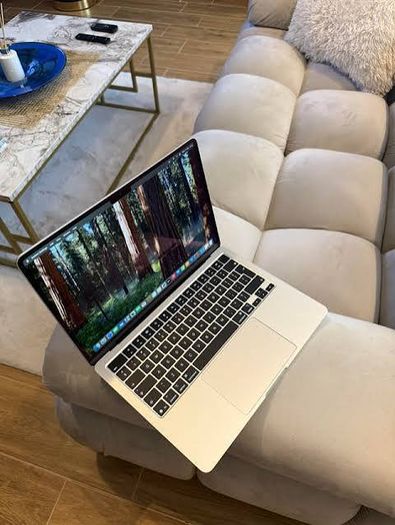 13-inch MacBook Air - Starlight