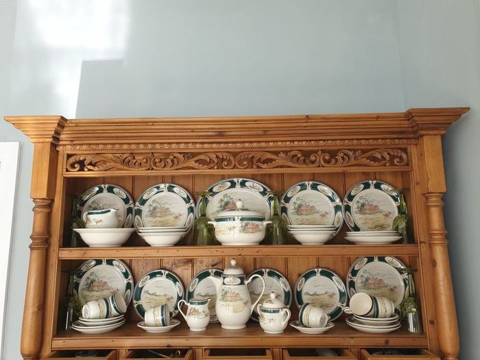 Pine Dresser