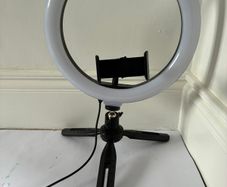 Ring light