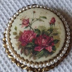 Vintage Sugared glass brooch