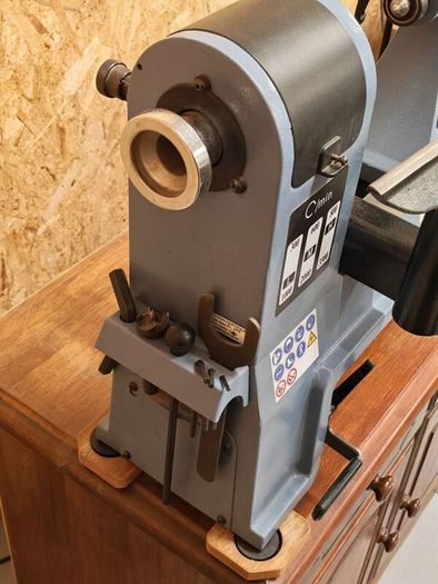 Full wood lathe complete set