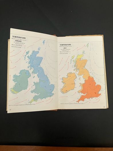 Observers. Tourist Atlas of Britain and Ireland. 1976, 120 pages. Excellent condition, with cover