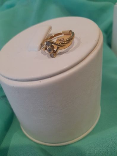 9 ct Ring