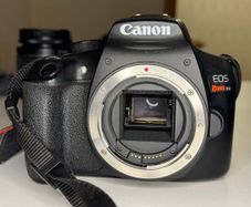 Canon EOS 1300D / Rebel T6 DSLR Camera Kit
