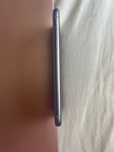iPhone 11 Purple 64GB. Excellent Condition. Fully Working. 75% Battery Health