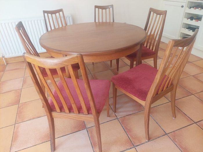 Mid Century G Plan Table and 6 Chairs