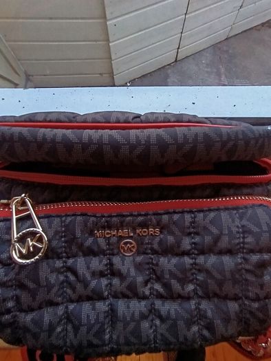 Micheal Kors bag