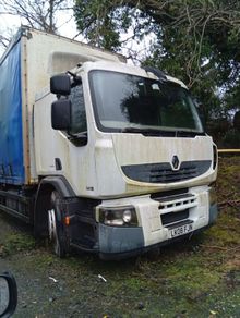 Rigid Renault truck for export
