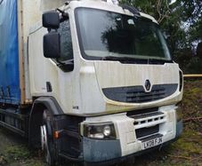 Rigid Renault truck for export
