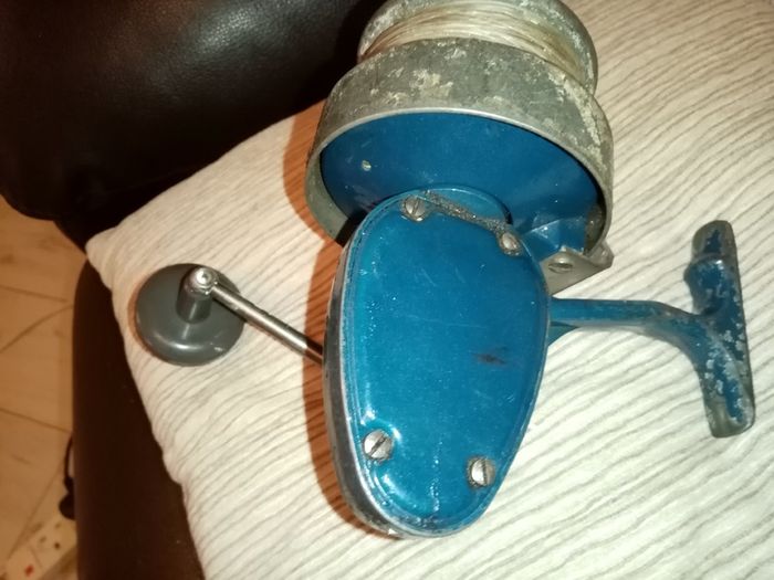 Fishing reel