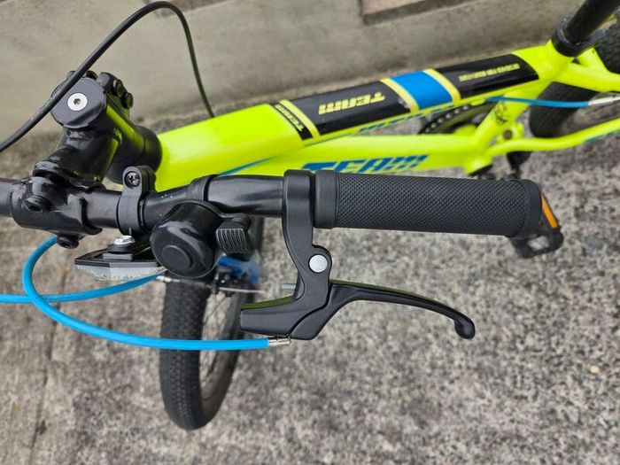 Boys bike
