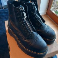 Dr Martens Sinclair Boots