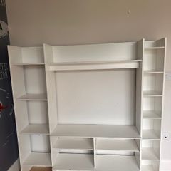 Shelving unit - white Shelves