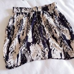 H&M Divided Mini Skirt - Size 8