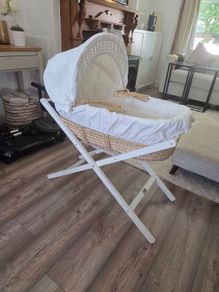 Mamas and Papas moses basket
