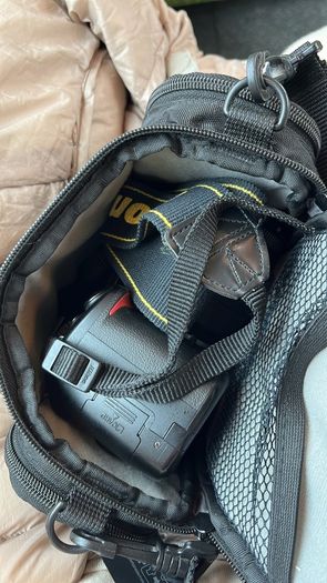 Nikon D5000 DSLR + Fujifilm FinePix 30x Zoom Camera