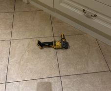 dewalt Flexvolt grinder (stopped working)