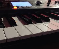 Behringer Deepmind 12