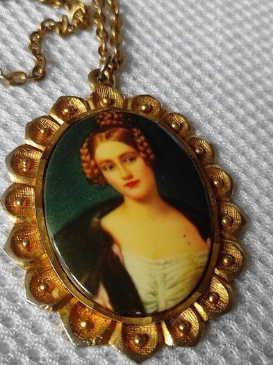 Vintage necklace