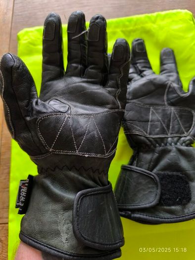 Richa leather motorbike gloves