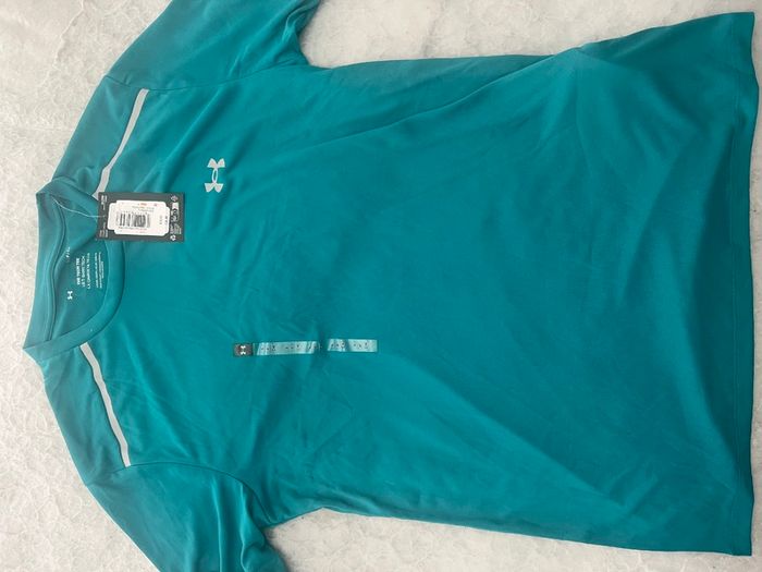 Under armour tshirt