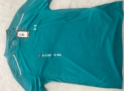 Under armour tshirt
