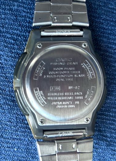 Casio Fishing Gear Illuminator AW-82