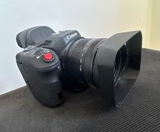 Canon XC10 - 4K Video/12MP ProCine Camera