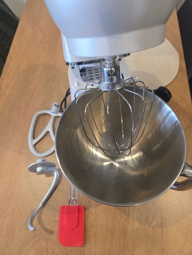 HOT - Kitchen mixer / Stand mixer