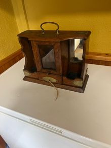 Edwardian oak/ brass  tantalus Original key . Spirits/ smokers caddy