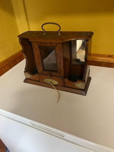 Edwardian oak/ brass  tantalus Original key . Spirits/ smokers caddy