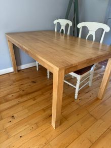 Oak dinner table