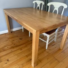 Oak dinner table