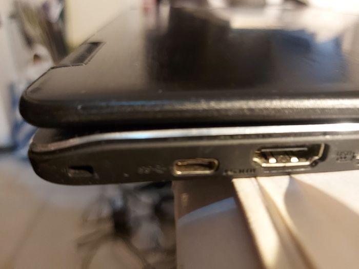 Acer Aspire R14, in excellent cosmetic condition, for parts or repair, No SSD or RAM, everything else is good