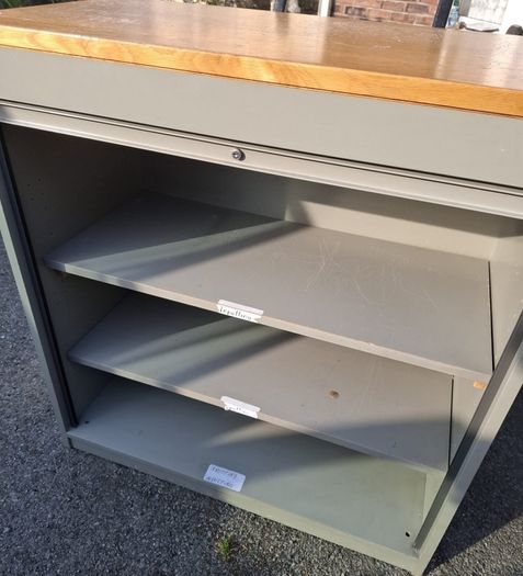 Fileing cabinet
