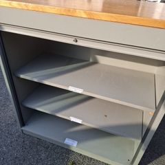 Fileing cabinet