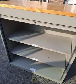 Fileing cabinet