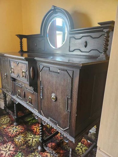 Sideboard