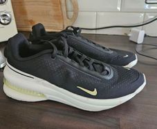 Womens nike trainers