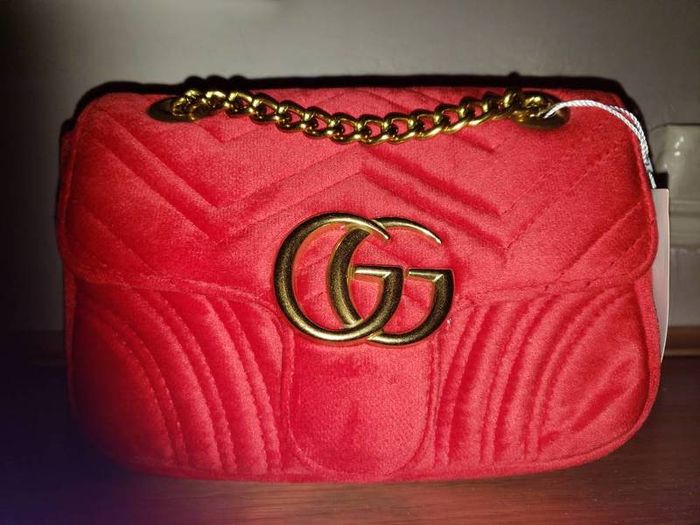 Red Stunning Velvet GG Marmont Shoulder Bag - perfect for Valentine's day